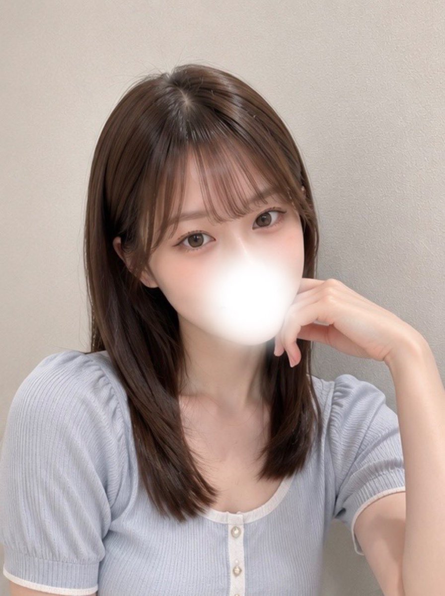 yucddoe's tweet photo. こんにちは☀️

昨日行列ができてて何事かと思ったらみんなもっちゅりんの袋を持っていてびっくりしました😳

そんなに人気なんですね🥺

食べたことある方いますか？🫶

明日19日(金)
事前🈵ありがとうございます💕

21日(日)残り２枠🌷
15:40~
17:40~

会いに来てください💕
ご予約お待ちしてます🌟 https://t.co/YlmVWaeTJW