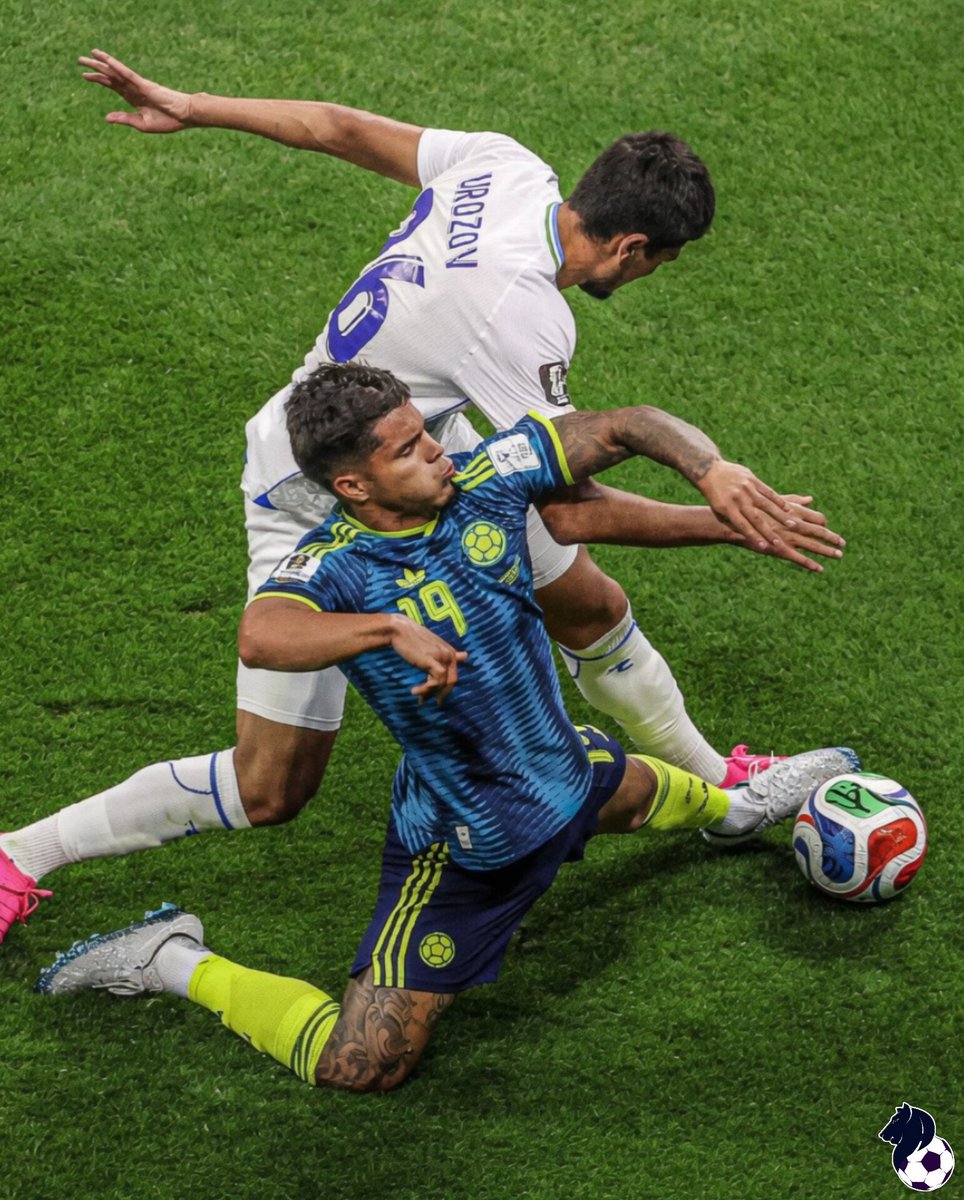 GraficoFutbol's tweet photo. 🇨🇴 | No puedo rendirme porque el Cucho Hernández nunca lo hizo. https://t.co/crG89bCtSO