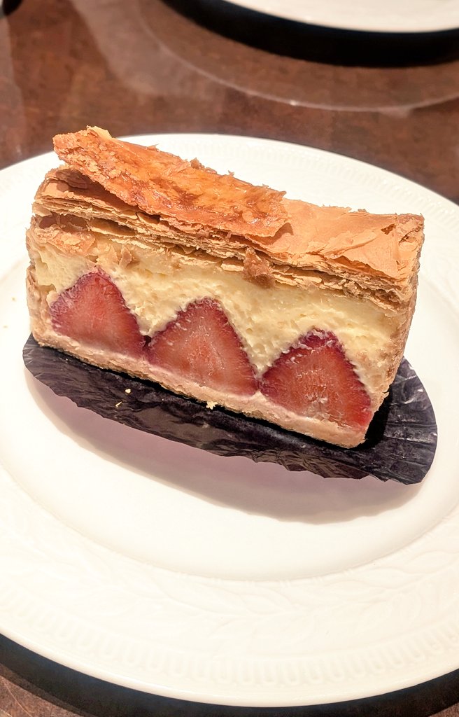 monoton2525's tweet photo. ミルフィーユですわ💐 https://t.co/CBEnCxaJxd