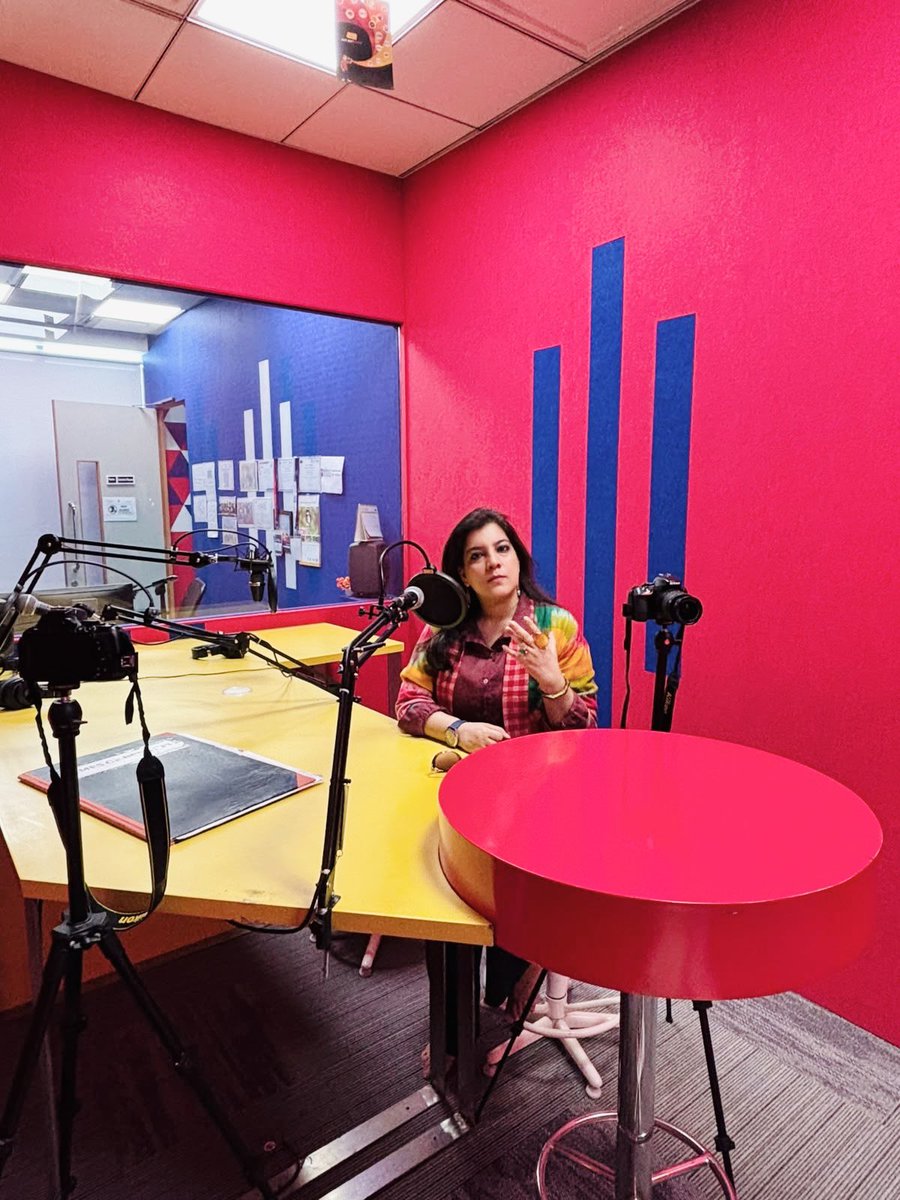 saharzaman's tweet photo. Staying relevant in a disruptive media landscape requires relentless adaptation and a commitment to lifelong learning. Let’s view change not as a threat, but as a canvas for continuous reinvention.
#SaharZaman #media #OrangeEconomy #HunarTV @Hunar_TV https://t.co/Cdp2AXjhZ2