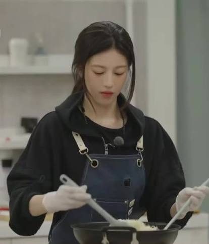 란추 tweet media