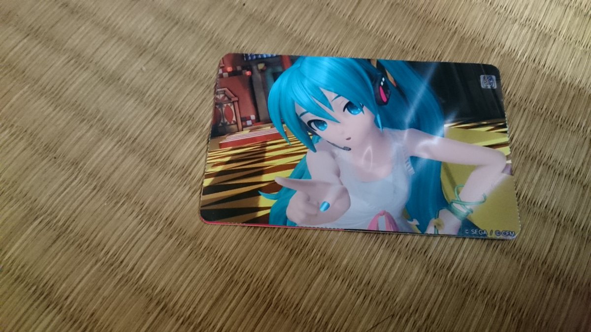 pichu_uber's tweet photo. スクショ勢だった頃のカードの写真出てきて泣きそう
思えばこの頃から写真が好きだったのかもしれないな、もう10年以上前だけど https://t.co/3Tn9C3HSNM