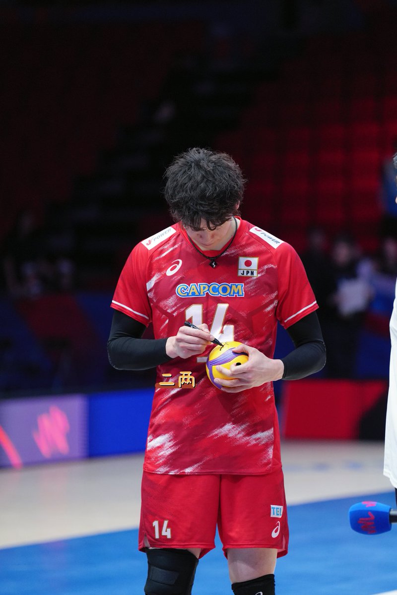 ERliangderensheng tweet media