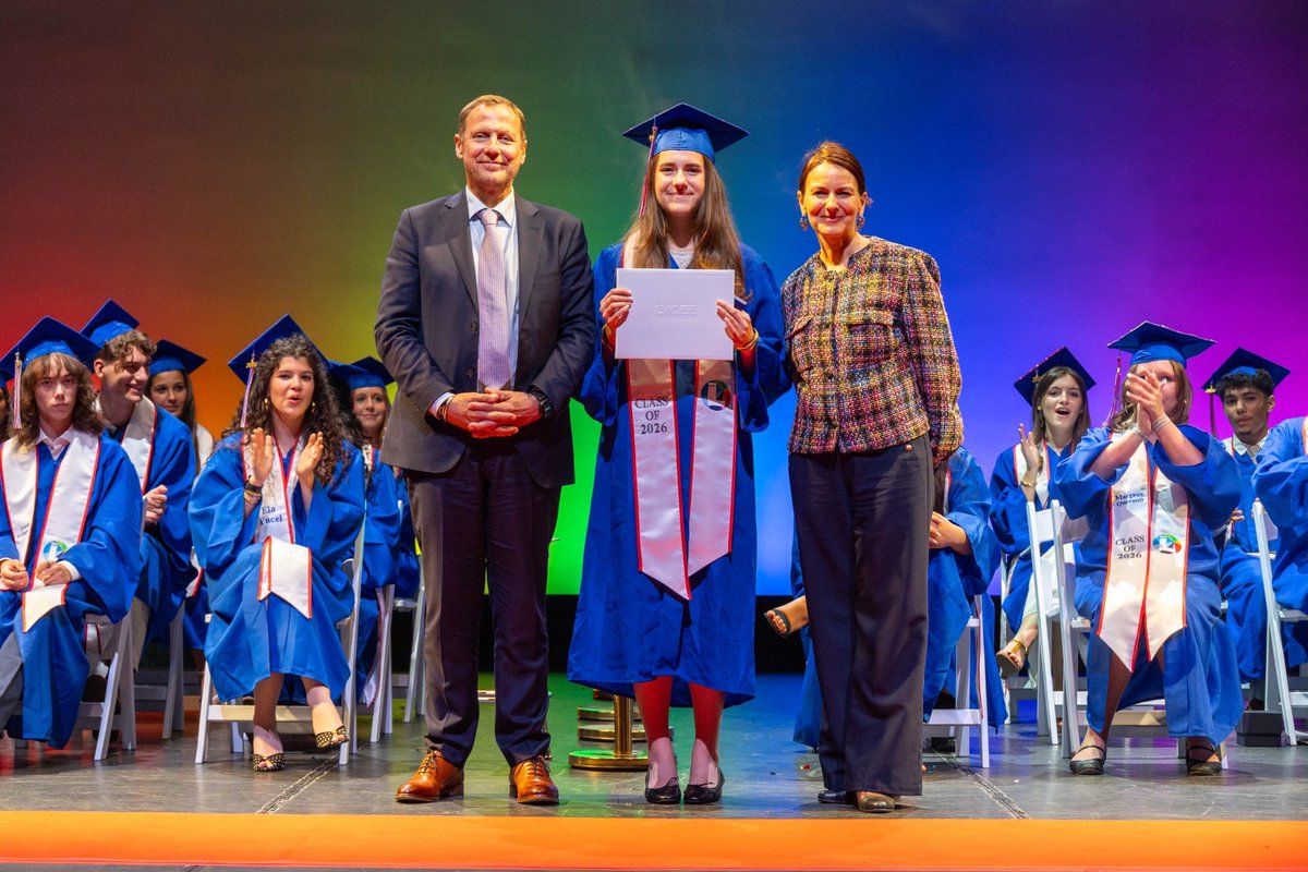 FranceinSF's tweet photo. 🎓✨ This graduation season, we were honored to celebrate students across our French and Francophone school network. 

Bilingual education empowers young people to thrive across languages and cultures. 

Congratulations to all graduates! 🇫🇷🌍👏 https://t.co/zKonc0qVnI