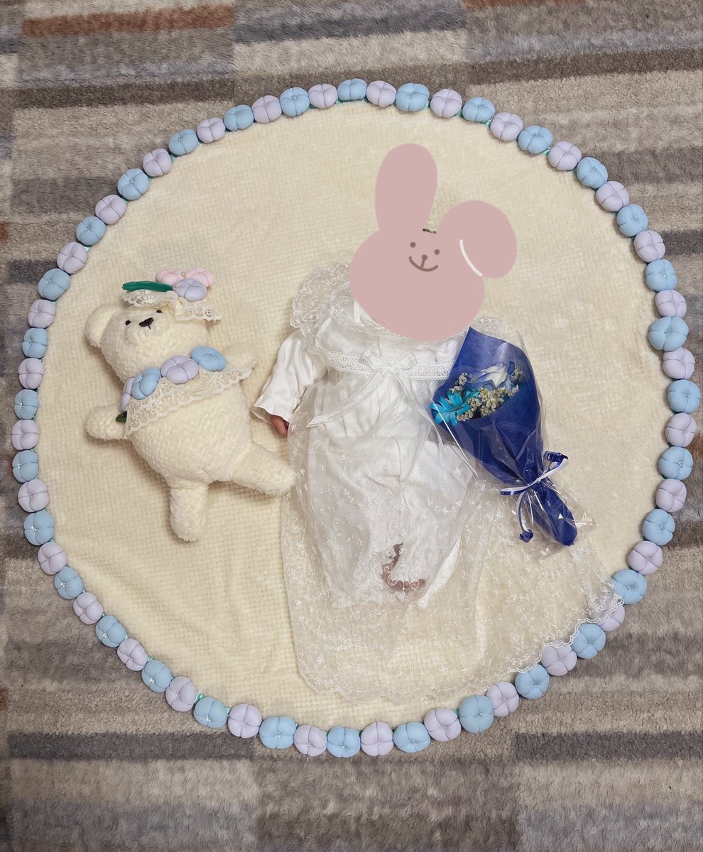 meg3eee's tweet photo. 退院しました👶🏻
旦那がめりーさんとこひつじに花束を用意してくれてた💐 https://t.co/Wnezl0yMV7