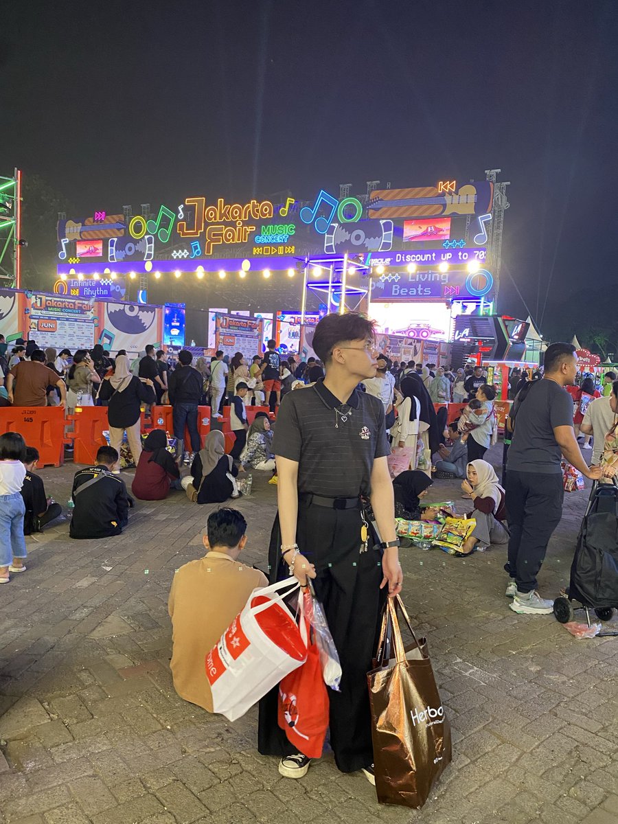 eixyr's tweet photo. gilaa kemaren penuh bangett tapii seruuu😵‍💫😆 https://t.co/ly2ZuIOuY1