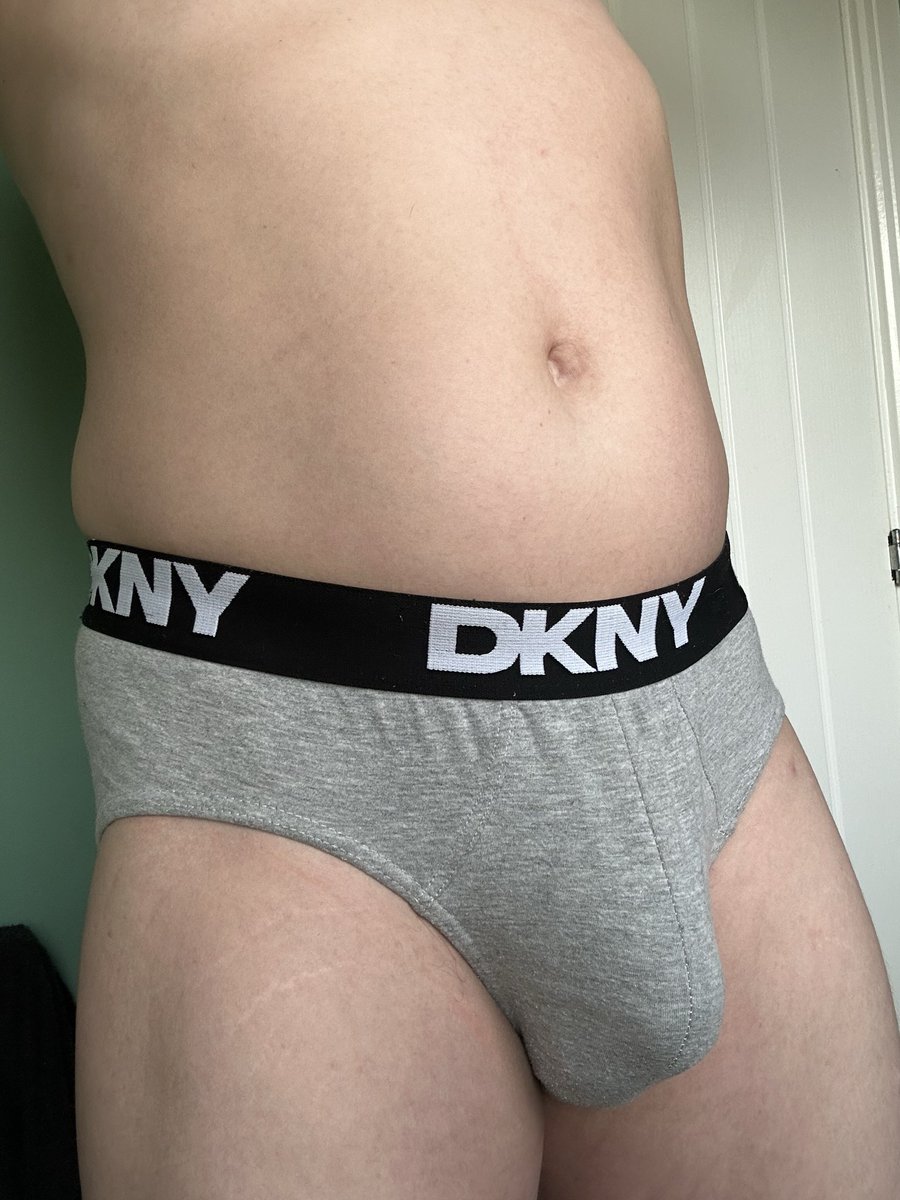 Davidyk6b's tweet photo. DKNY
#teambriefs #bulge #mensunderwear https://t.co/4QbMfAaFHf