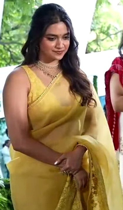 mageshyuvaraj's tweet photo. Kitty from #VenkyAnil5 pooja ceremony ✨💫

@KeerthyOfficial #KeerthySuresh https://t.co/wHuyxYLb89