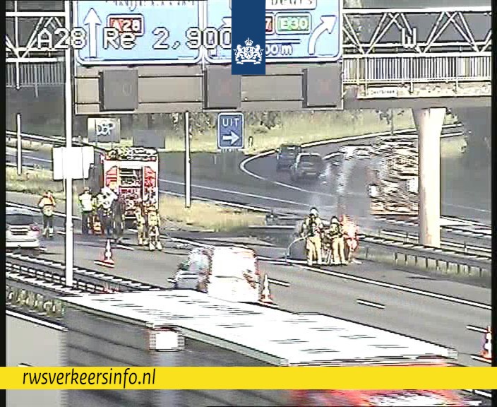 Brandend voertuig op A28 bij Utrecht-Science Park