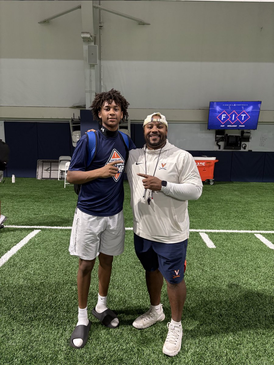 AxelPitts2029's tweet photo. Had a great performance at @UVAFootball  camp made some impressive catches .sadly not too many 1on1 opportunities due to lack of dbs  but still got up and competed. My team also won the airball games great experience overall.
@ForestParkHSFB @b_benson17 https://t.co/OnniUZ0L7B