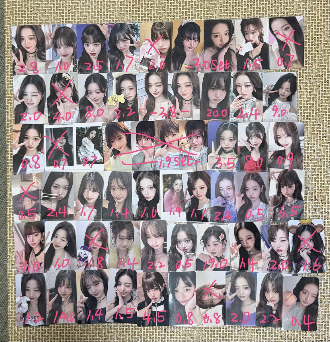DrawYourHearts's tweet photo. 아이브 포카 
0.6⬆️sell
shipping fee 0.4

결점에 민감한 사람❌

아이브 솔로앨범 공방 포토카드 포카 양도 IVE Yujin Gaeul Rei Wonyoung Liz Leeseo photocard sell wts 에프터라이크 아이엠 키치 배디 엠카  poca 포카 qqmusic https://t.co/RBbu8ZqdK1