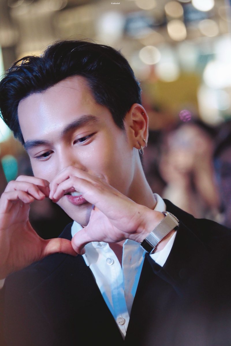 Earendel_39's tweet photo. ✺

     🥩⁎ 🍅 ꙳ ⋆ 🥬

          ; 🍔🫠

TRE AT LONGINES CTW

#LonginesTHxTRE

#treporapat , #ตรีภรภัทร https://t.co/UdYcFEdmRl