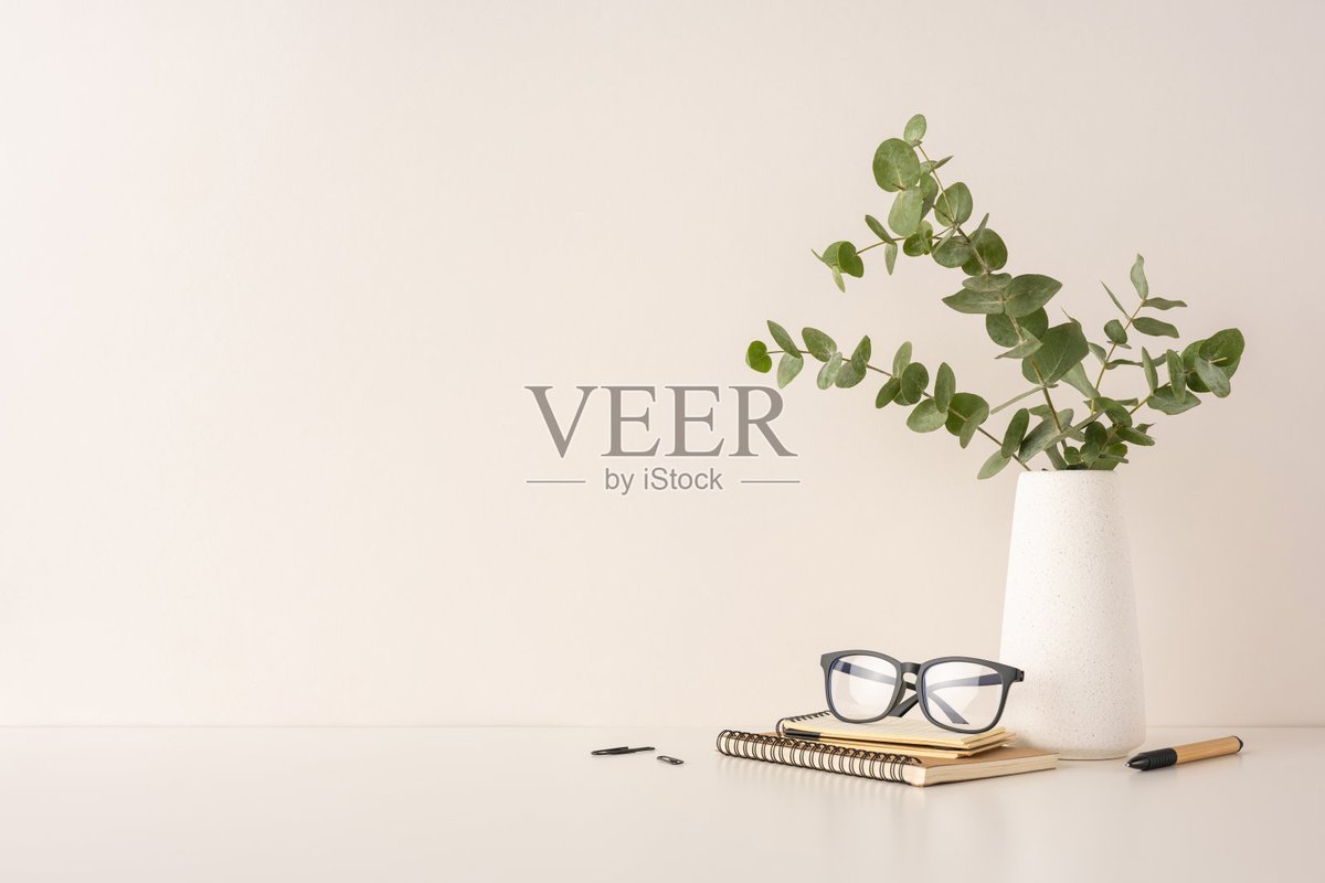 Glebsinks's tweet photo. Transform your workday with this tidy desk setup – minimalist, functional, and perfect for boosting focus! https://t.co/HQXOnsHqHa