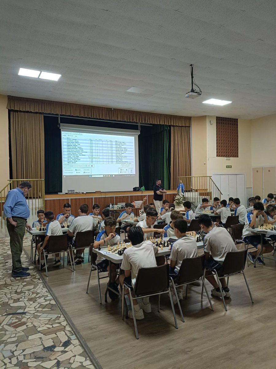 SCBailen's tweet photo. Finalizado el torneo de ajedrez del curso 25/26 para alumnos de Primaria y Secundaria dentro del programa Auladjaque.

Enhorabuena a todos los participantes
¡Gracias a todos por vuestra participación y pasión por el ajedrez! 

#YoSoySagradoCorazón
#SaberMásParaServirMejor https://t.co/tEHt0ew1wN