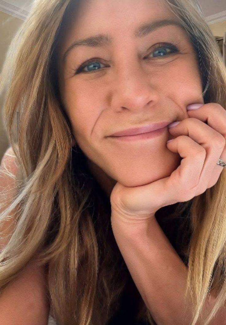Jennifer Aniston tweet media
