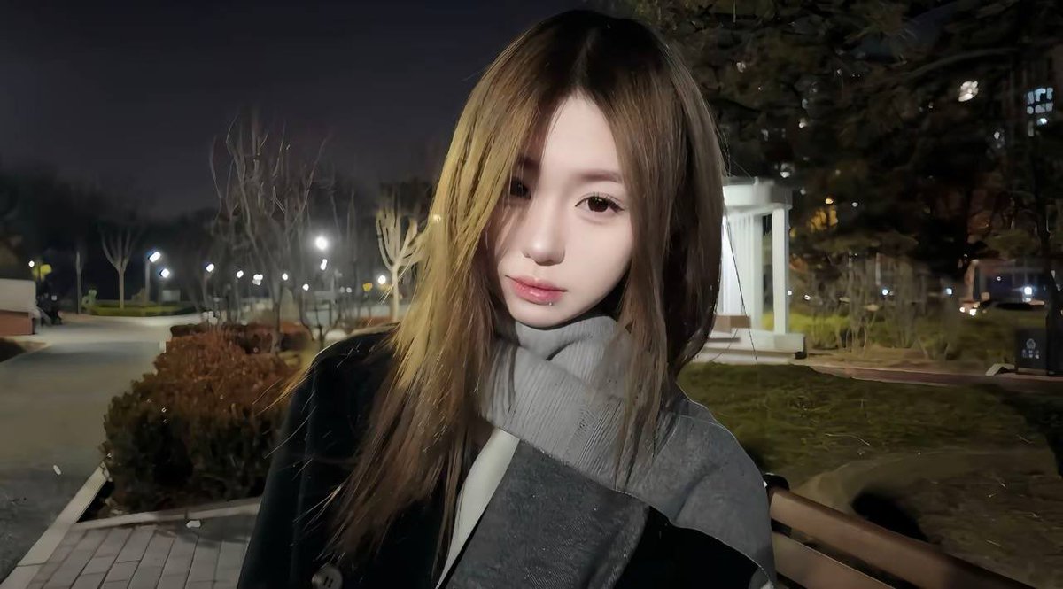m0tfoe's tweet photo. 网恋的温柔妹妹 江浙沪一代的估计被家里人保护太好 太单纯了 随便骗骗让她喝点强爽就不行了 下yao后也算是给她上一课吧 https://t.co/Ej1vx37K6W