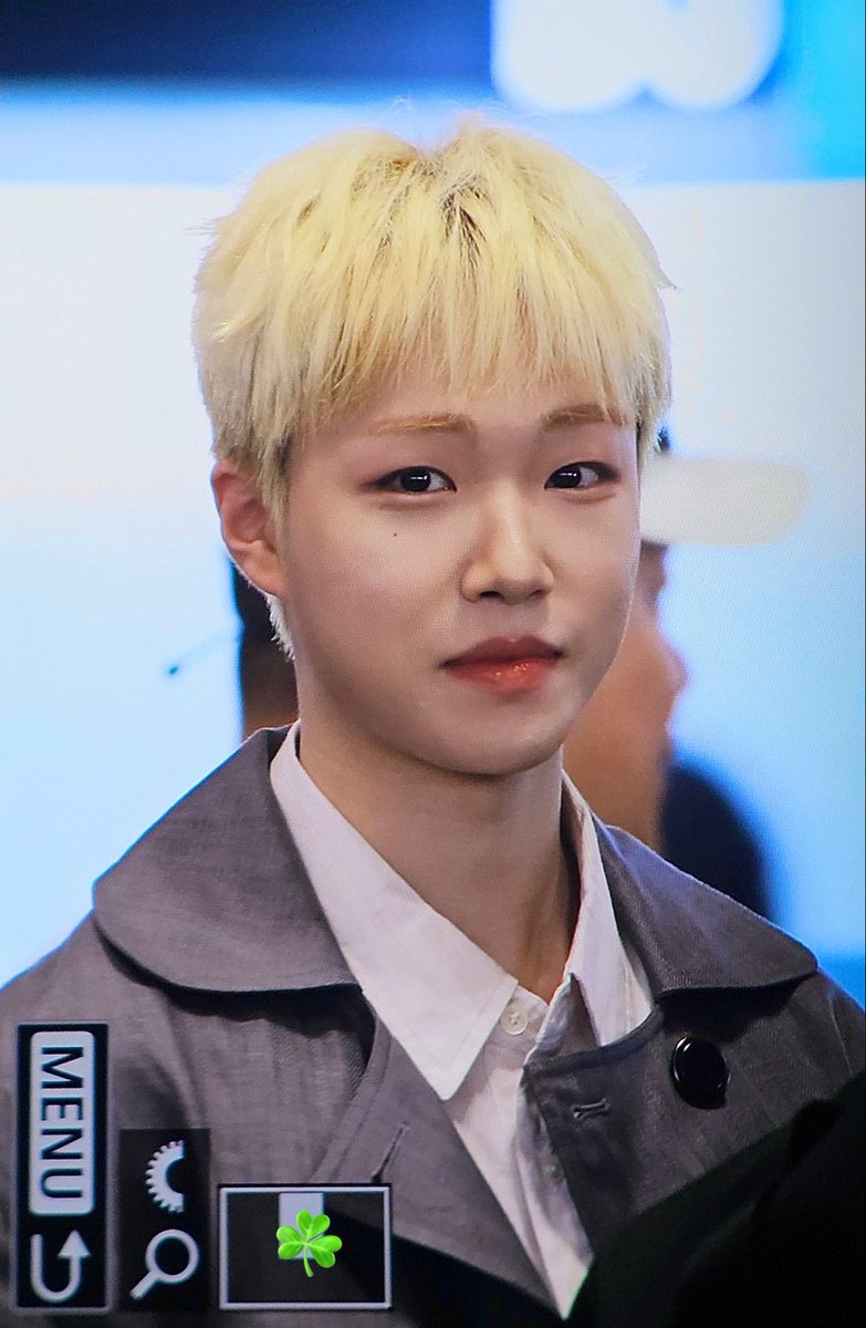 NAZEkkikki's tweet photo. 260618 ✈️ #아토 #ATO #네이즈 #NAZE https://t.co/yVDfmb5ZSw