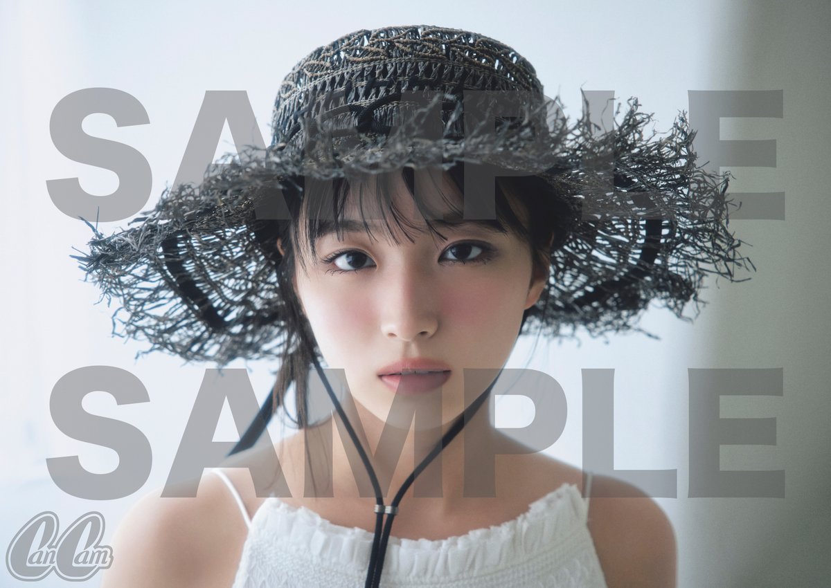 oricon's tweet photo. 日向坂46大野愛実、異例のスピードで
『CanCam』表紙に抜擢🎊

専属モデル就任からわずか3ヶ月の快挙
10代ラストイヤーの意気込み語る
https://t.co/oqc6IqESNH

HMV＆BOOKS onlineの先着・数量限定
撮り下ろし使用の特典GETできる特別版も https://t.co/Mllz8wOCNf
