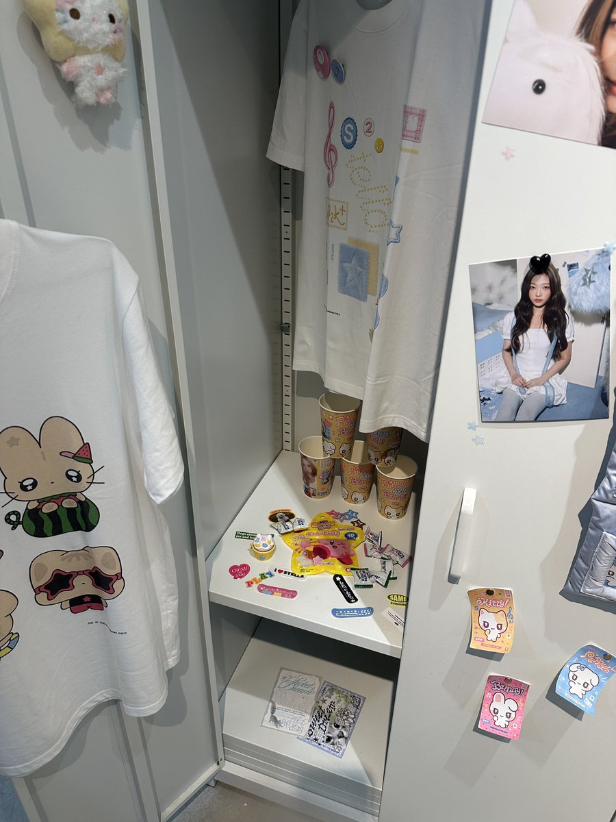 1919limm's tweet photo. 다혀니생일파티참석
#puppykittybunny
#퍼키버와츄원 https://t.co/Z3FByj3t95