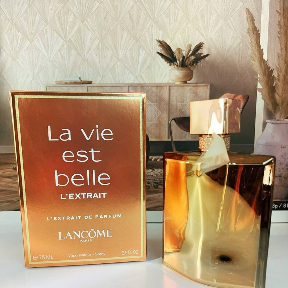 ScentsRepublic's tweet photo. These alluring fragrances are up for grabs.

1. Oud Ispahan Christian Dior 
2. La Vie est belle 
3. MFK Oud silk mood
4. Mancera Roses Vanille 

— For inquiries &amp; orders:
☎️Call or WhatsApp – 0711904064

🛍️We do deliveries countrywide. https://t.co/DQ26dNZtKq