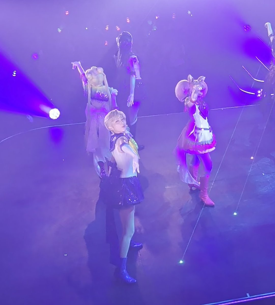 kingddd17's tweet photo. That one moment when Sailor Uranus looked at you ♥️♥️ https://t.co/Letcc0AKG8