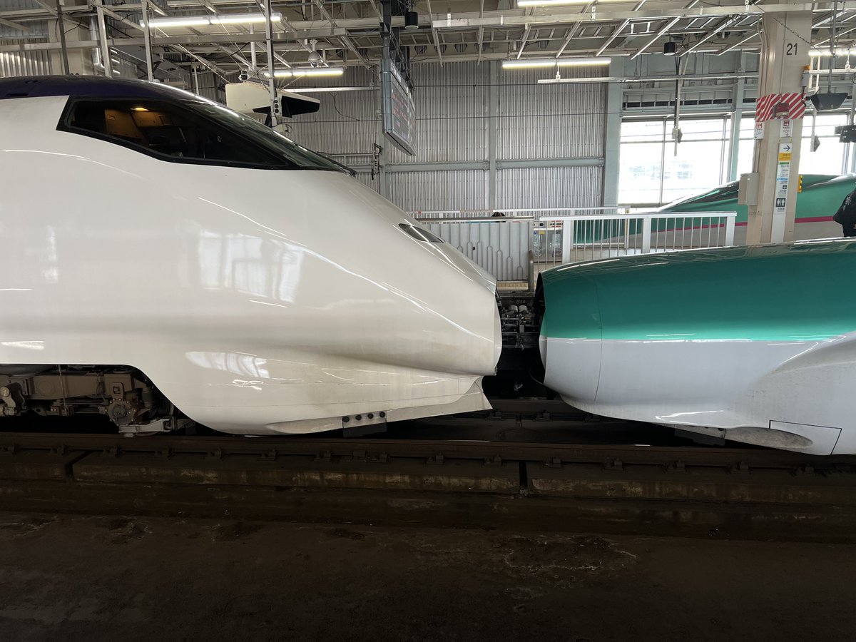 3100M15's tweet photo. やまびこ56号
E5系＋E3系はこビュン https://t.co/z9jATz6Uov