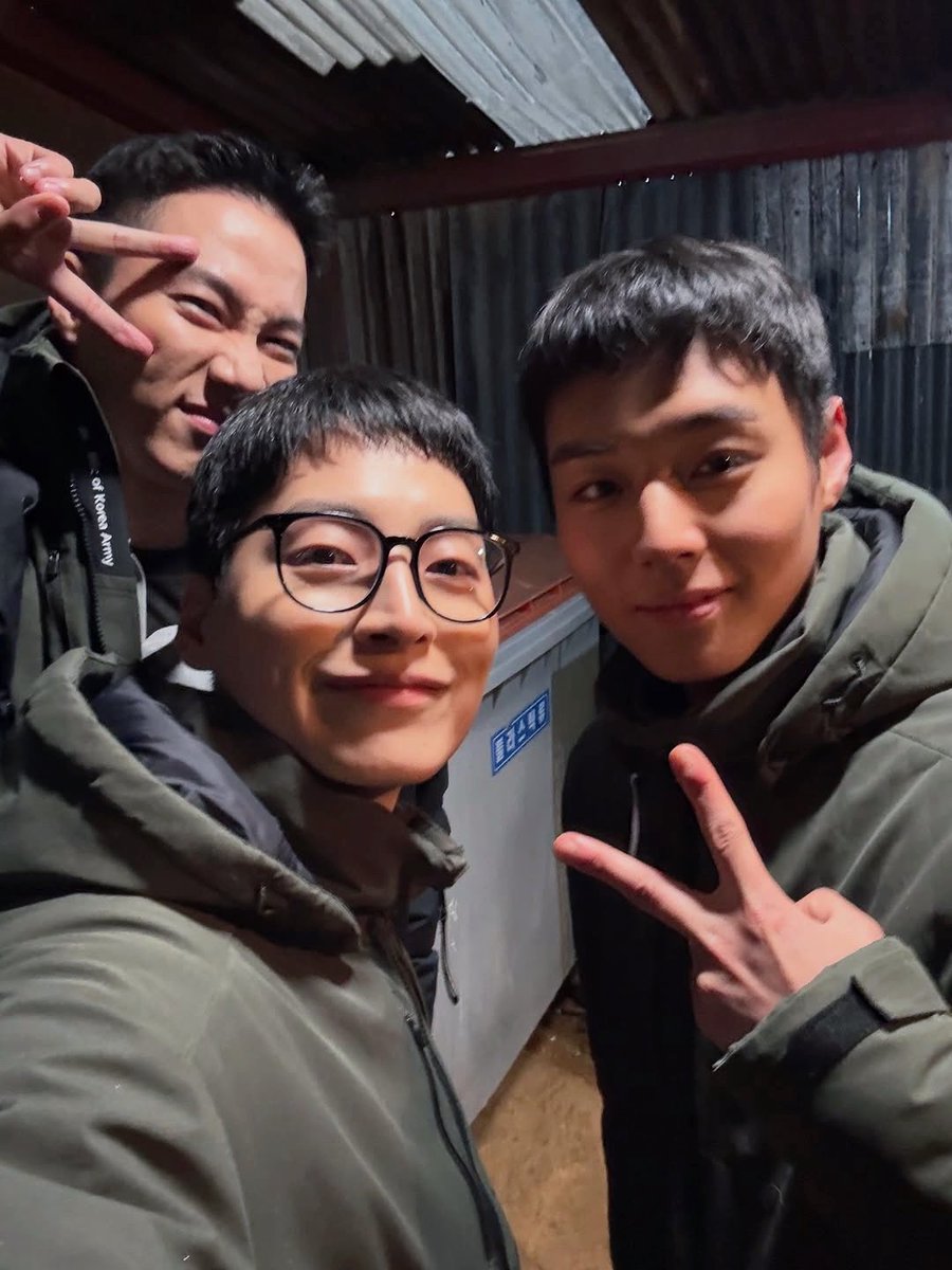 jiiihluv's tweet photo. 팀취사병❤︎ https://t.co/niqXGaQKkM