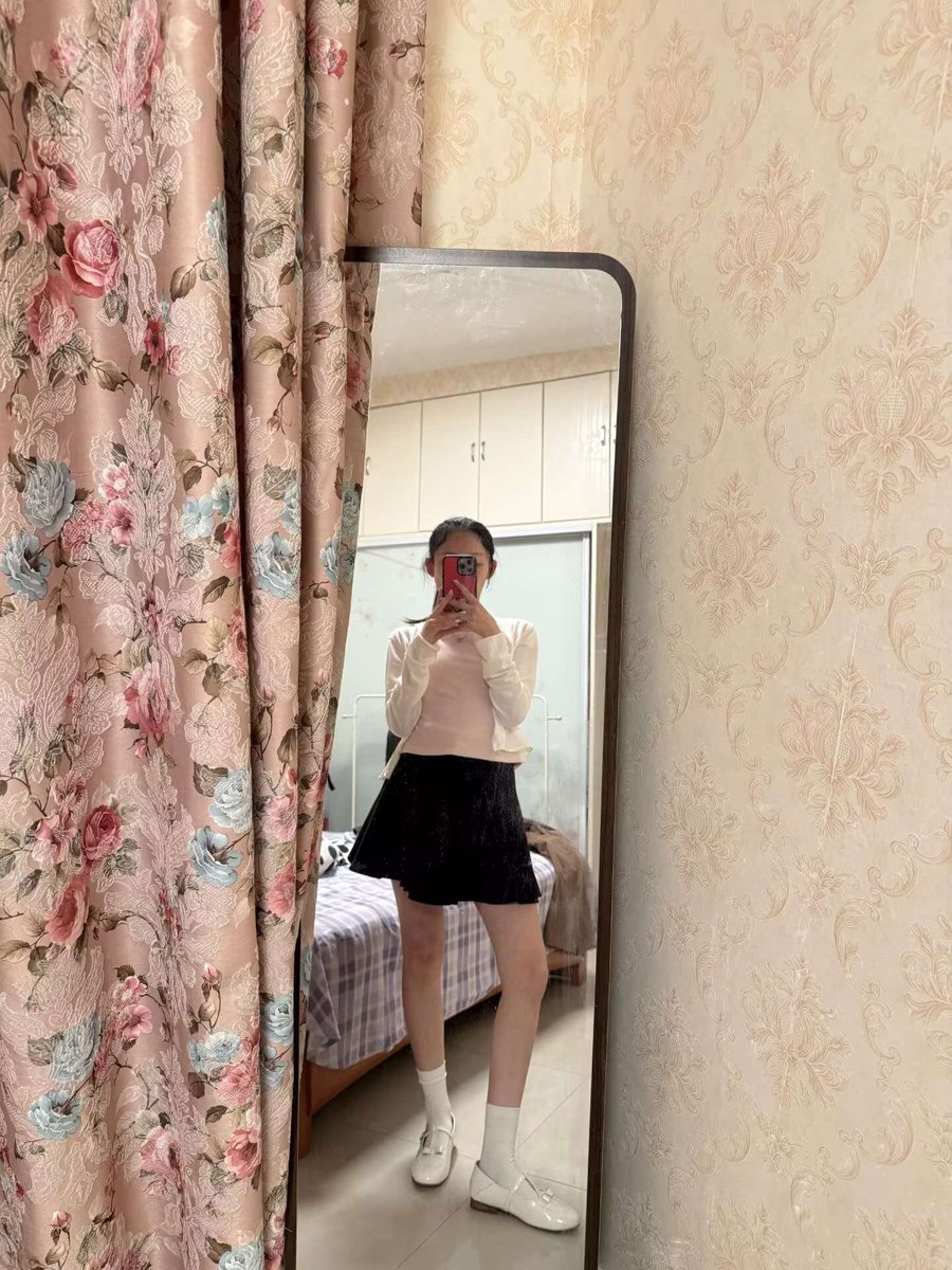 showprepfmUS's tweet photo. 坐标天津，03，单身，身材比例不错，平时看起来斯文，内心其实反差很强大，下面紧致敏感，找个有经济能力的哥哥。 https://t.co/DN6GZEb7w1