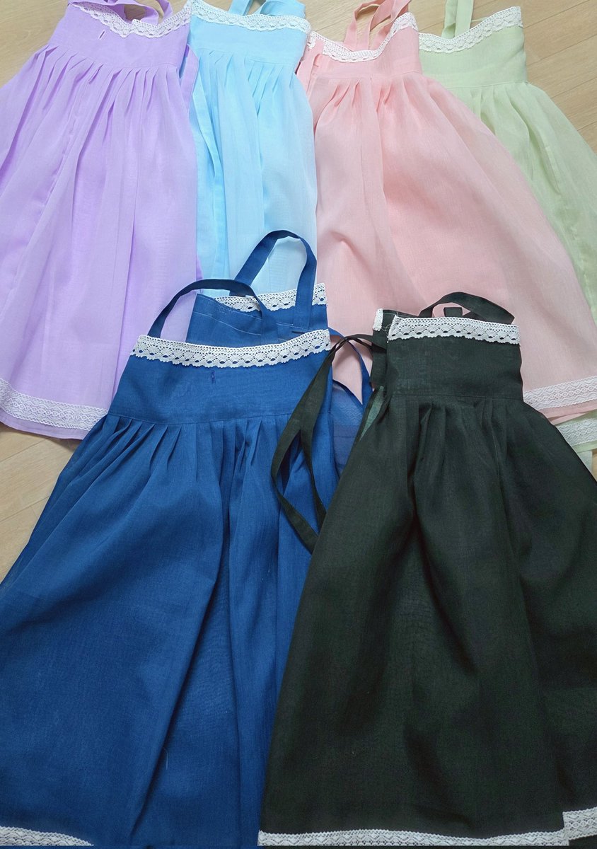 Yunra_Hanbok's tweet photo. 🌼흰색...붉은색..?
단옷날 운 가득 들어올 준비완료♡ https://t.co/sWgsX4jWRd