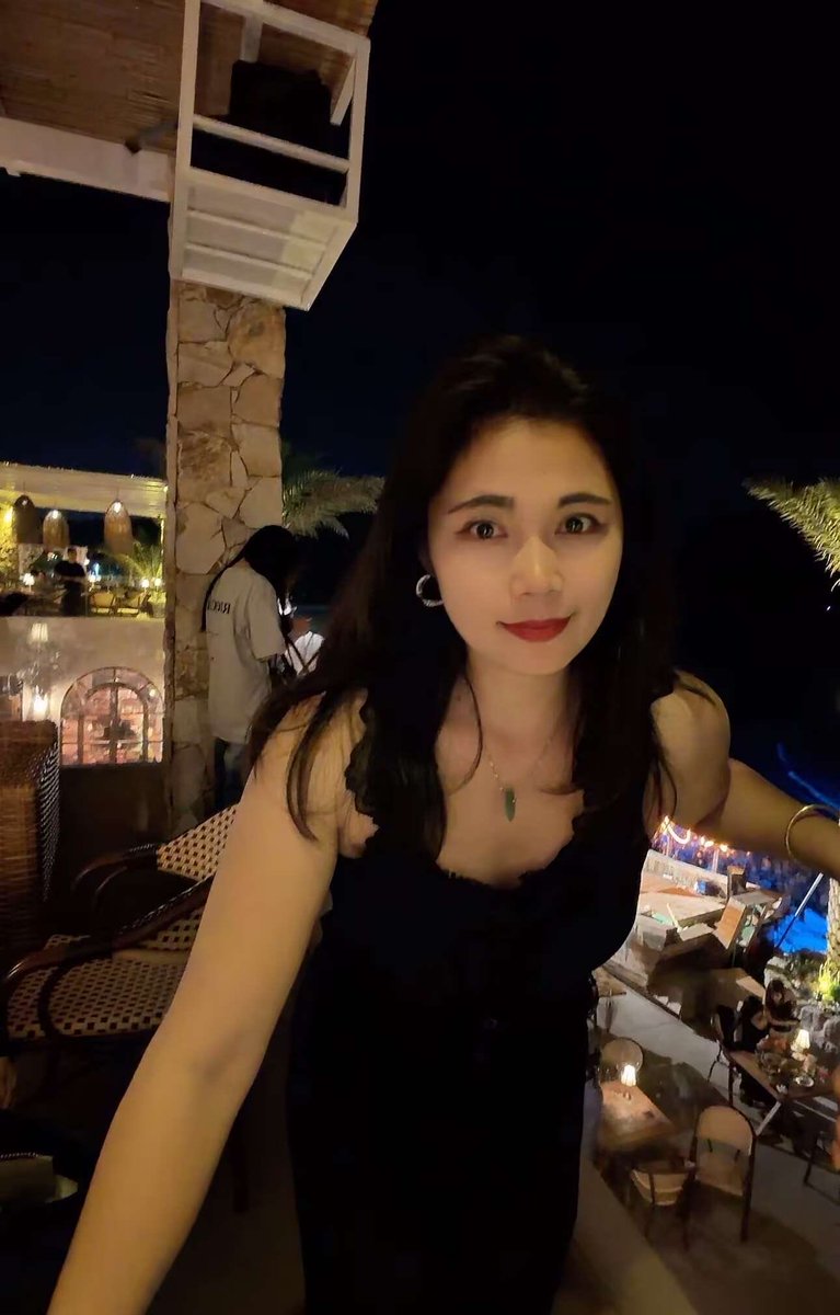 WhiteBoyRacist's tweet photo. 我目前在河北沧州，跟闺蜜在这边做的 餐饮以后准备长期在这边了 33岁了这辈子都不想结婚，不想谈男朋友有没有高素质的平时可以一起旅游一起吃饭还可以做床搭子 https://t.co/JciOR7tsR3
