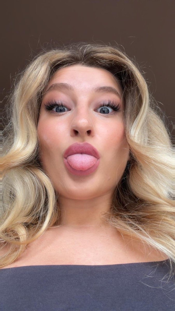 MileySummerOF's tweet photo. @SecretFans_OF Hey I’m Miley from Germany 👅 https://t.co/zzMh7HgmVk https://t.co/50TaMNwOTt