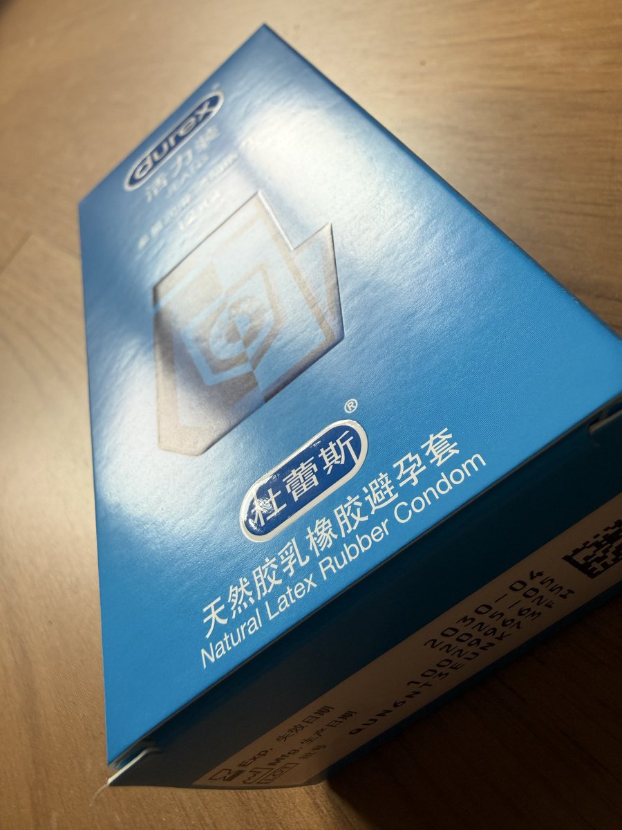 tingktong's tweet photo. 还没有想好怀孕的事 #母狗 #避孕 #套套 #骚货 #人妻 #做爱 #宝妈 #怀孕 https://t.co/Vh1ZzNQ6Zm