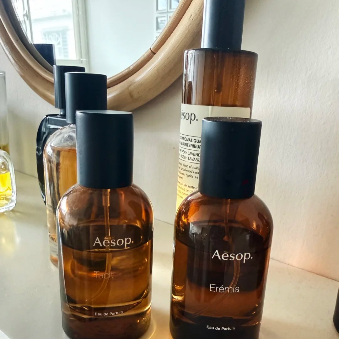 johanreins's tweet photo. Sometimes choosing a perfume is not just about the scent, but more about choosing a personal style. https://t.co/EeW950BBDm