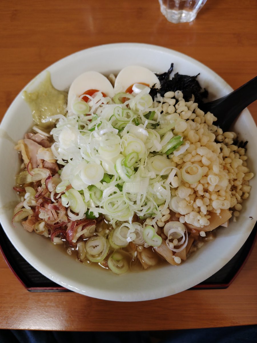 konchan481's tweet photo. 夏が来た！
Candiesの歌ではありません♬
麺翔海神さんの冷たい中華そば
小さい頃から今までで一番食べてるラーメン
大好きなこの一杯
潮の香り、ゆずわさびやみょうがの爽やかな香り
もちぷりな極上の麺　
至福のひととき
期間中また食べに行きまーーす😆♬ https://t.co/LAp34uSQ5u