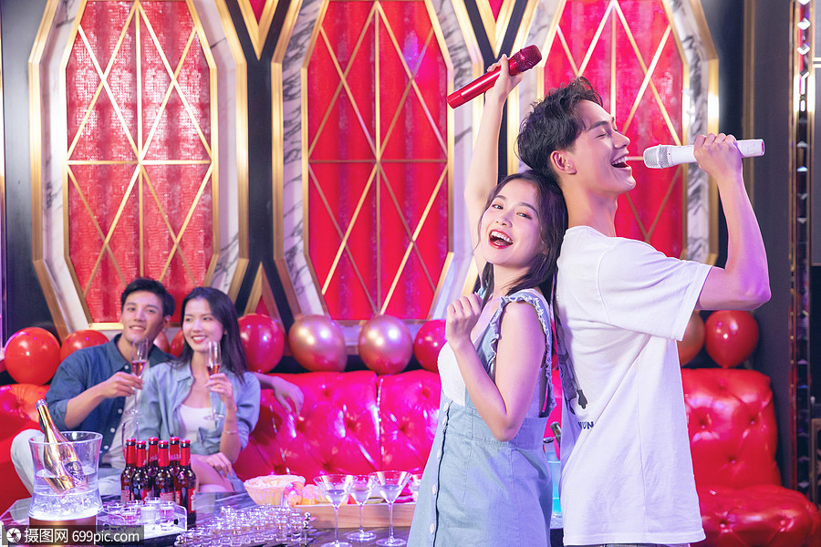 Anonym51386843's tweet photo. Sing your heart out at the KTV tonight! No awkwardness, just non-stop fun, bops and group cheers. Who’s grabbing the mic first https://t.co/e4G43vieEf