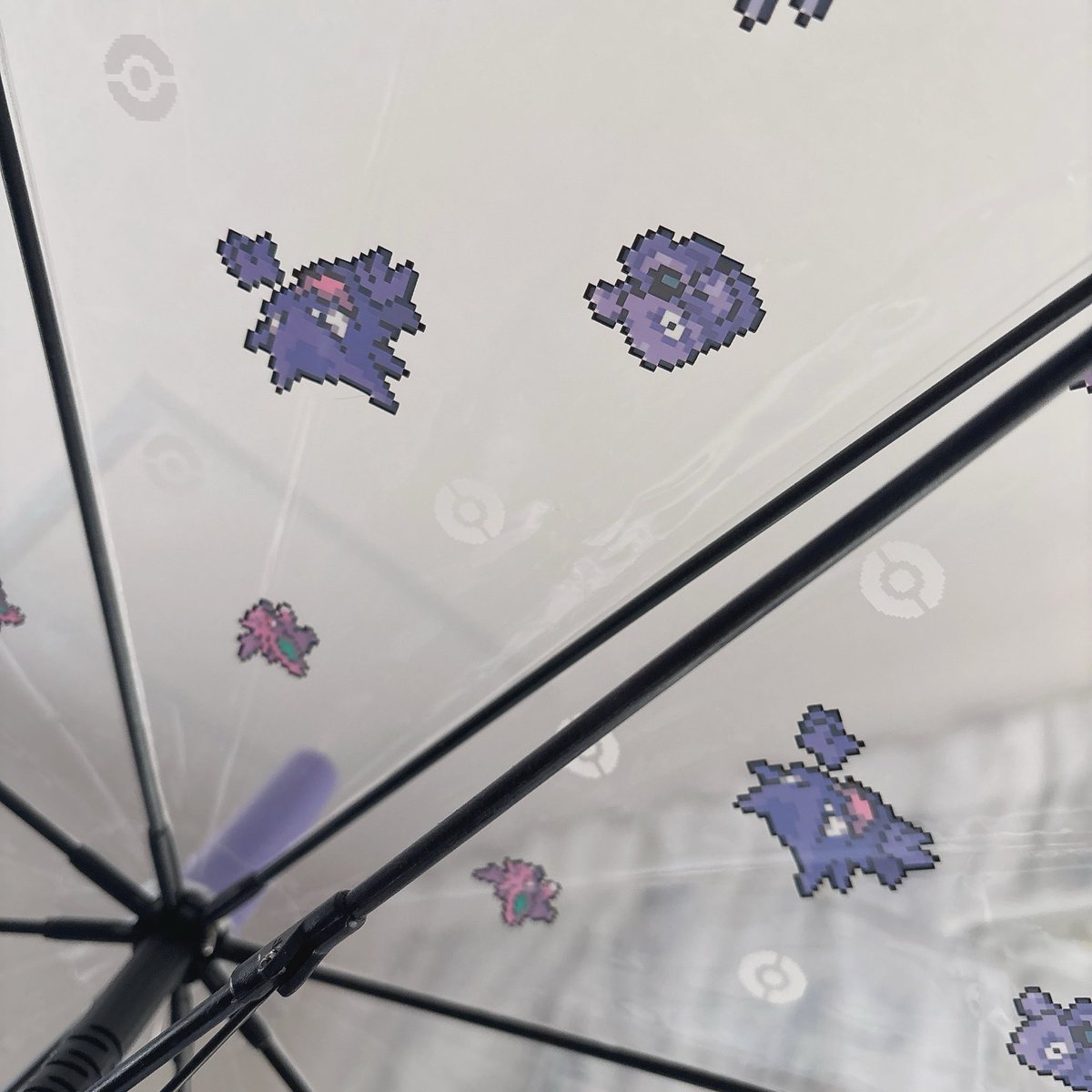 marui_mochi's tweet photo. さっきゴースト傘届いた👻☂️
使うようにもう一本ほしいけど我慢した！！ https://t.co/fSgqebJ29c