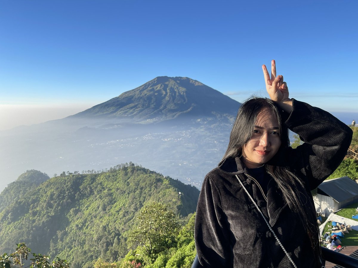OntosorohT's tweet photo. Mt. Telomoyo https://t.co/Kb1lfYoZPs