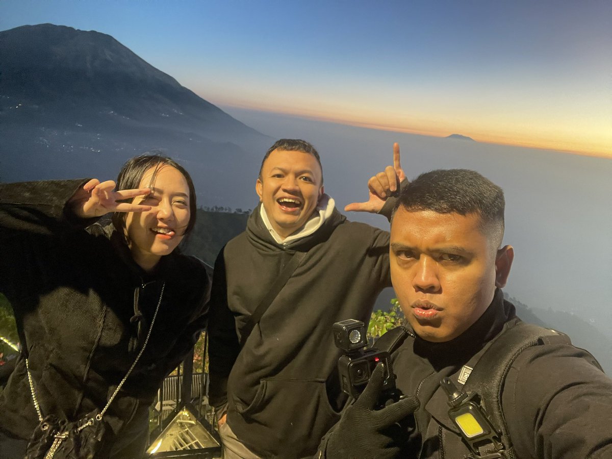 OntosorohT's tweet photo. Mt. Telomoyo https://t.co/Kb1lfYoZPs