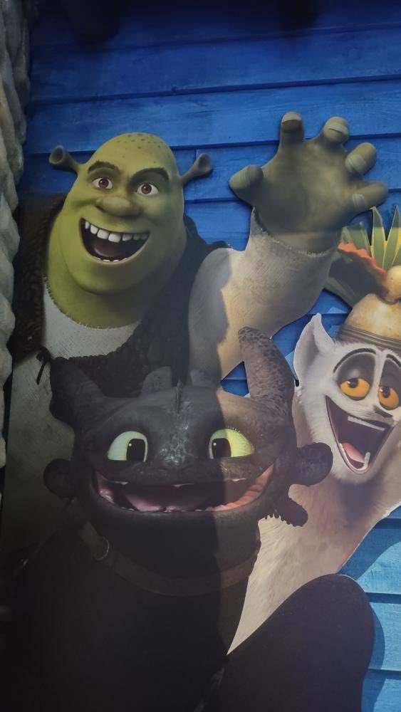 Ratatin17's tweet photo. @UniversalMX Igual el diseño nuevo está mil veces mejor que el filtrado hace años https://t.co/SquzLFovUF