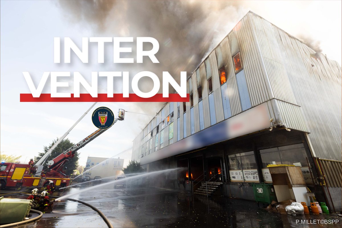 PompiersParis's tweet photo. 🚨 [#Intervention] | Ce mercredi 17 juin 2026, vers 13h00, les sapeurs-pompiers de Paris sont intervenus pour un violent feu d'entrepôt à Bobigny (93).

🔥 L'incendie intéressait un bâtiment à usage de stockage d’environ 4000m². Malgré les risques de propagation aux entrepôts adjacents, l’intervention rapide des secours a permis d’éviter des dégâts supplémentaires.

🚒 Près de 170 sapeurs-pompiers étaient présents sur les lieux, avec le déploiement d’un important dispositif hydraulique :

• 2 lances ;
• 8 lances grande puissance, dont 1 sur échelle pivotante automatique à nacelle ;
• 5 lances canon, dont 3 option mousse sur bras élévateur aérien.