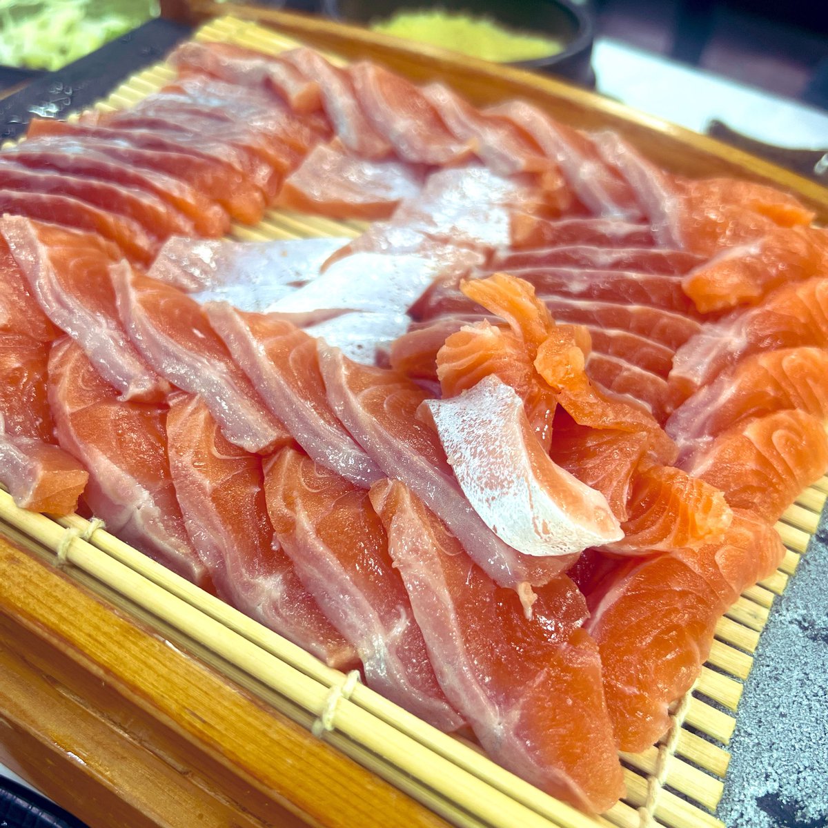 JUPSTORY's tweet photo. 연어 아니고 송어.🐟 https://t.co/WGaA0mJeuz