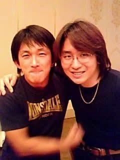 TBproject_Tokyo's tweet photo. 香港出張中、どうしても観たかった映画『The Furious（火遮眼）』のレイトショーへ。
長年の兄弟、谷垣健治監督の作品です。
アクションの凄さはもちろん言うまでもありませんが、それ以上に、戦う主人公の必死さに心を打たれました。
自分がやりたいこと、大切にしたい��とに、どれだけ必死に向き合えるか。
その大切さを、改めて思い出させてくれる映画でした。
Kenjiが長年積み重ねてきた��の、信じてきたものが、スクリーンからまっすぐ伝わってくるようで、本当に胸が熱くなりました。
日本でも来年公開予定とのこと。
ぜひ日本の多くの皆さんにも観ていただきたい作品です！
#TheFurious
#火遮眼
#谷垣健治