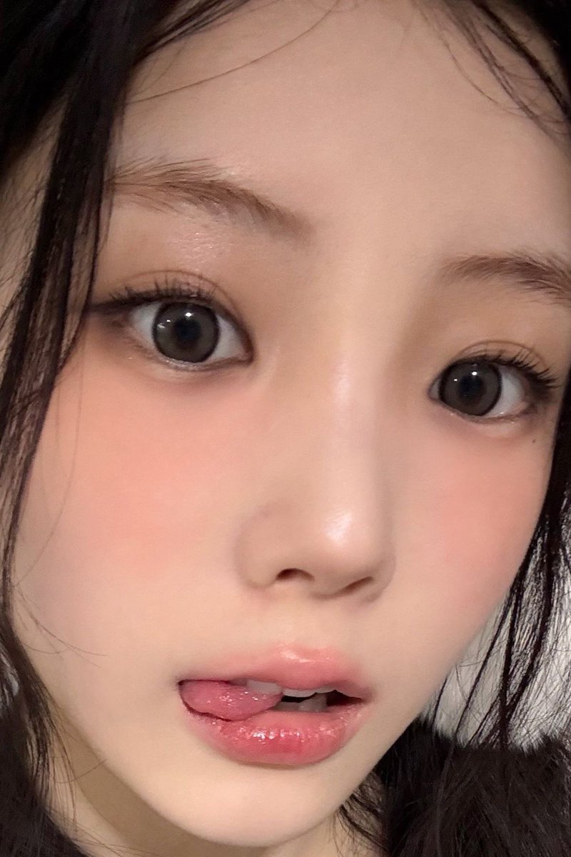 winter69741's tweet photo. ウォンヒ、すっかり大人になったね…？💗
もうこんな色っぽい目でこっち見られたら、
困っちゃうよ…︎ ❤︎

#貼り合い https://t.co/uAgVzNAqtI
