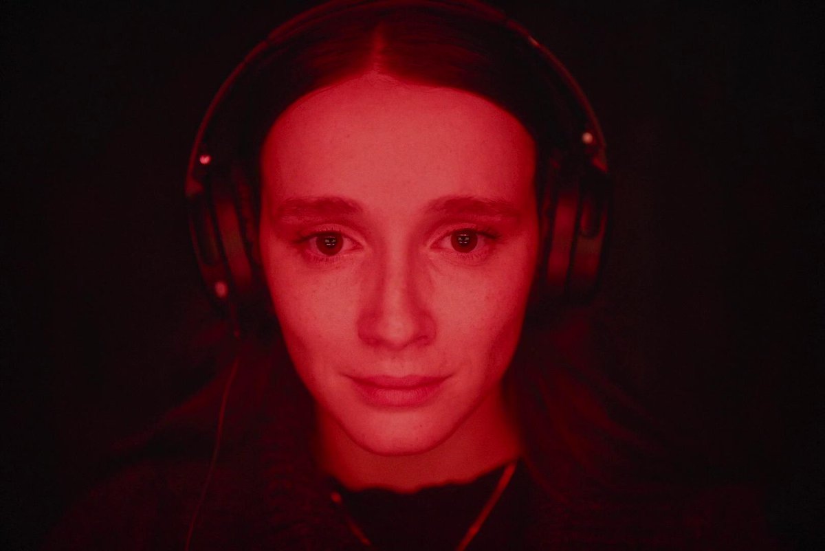 weirdquietman's tweet photo. Red Rooms (2023) https://t.co/xhApTm4tWd