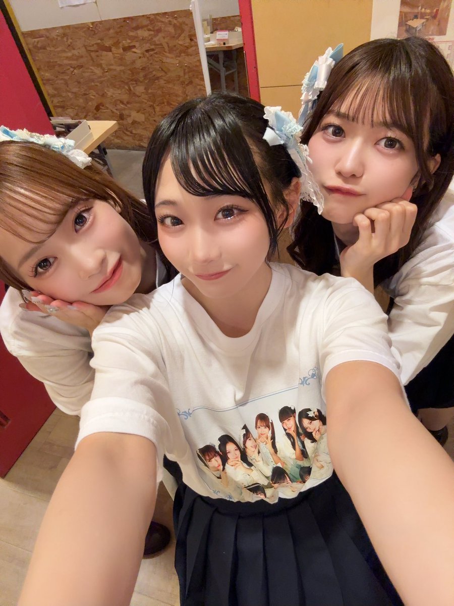 nao_kizuki's tweet photo. おやつの時間ですよおおぉ🍩

みんなはなんの甘いものが好きなのぉ？？

ふふふ😏この前大量にグミを買ったの！私はそれを食べるよ⭐️ https://t.co/L6KYQh1yka