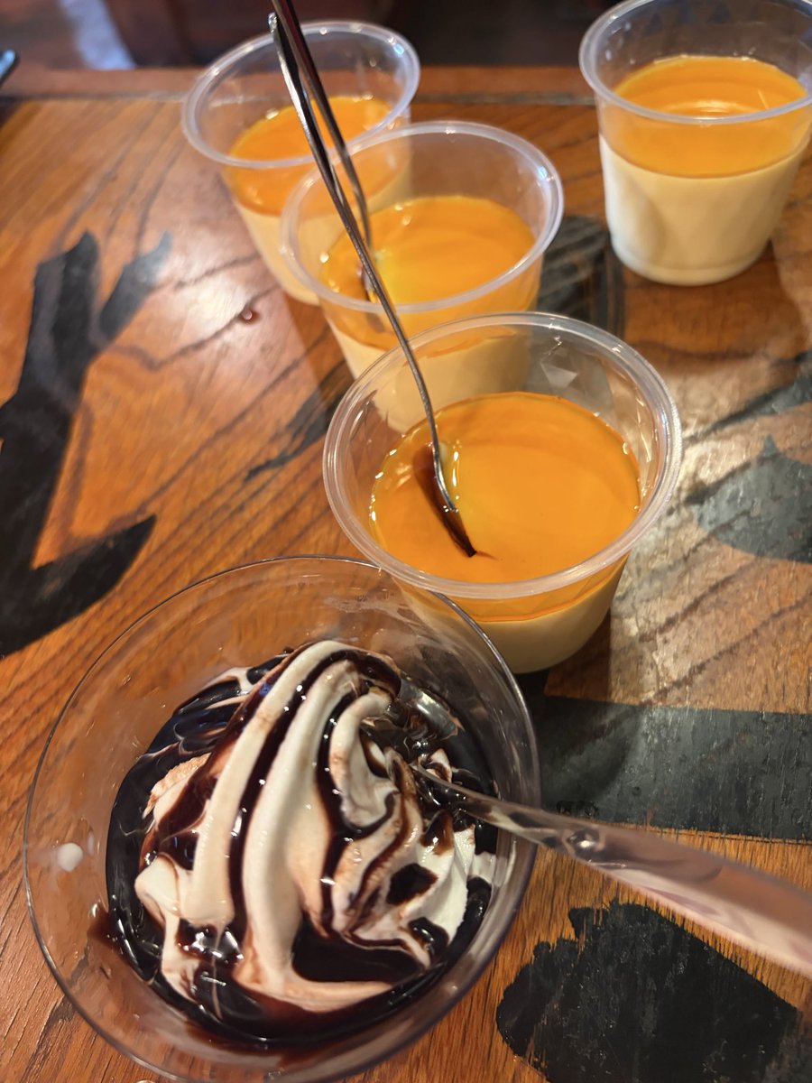 Torutarou07's tweet photo. お肉食べに行ったのに
あまりにもプリンとチョコソースが美味しすぎた
これだけ食べ放題コースが欲しい https://t.co/2fLdp5Ime8