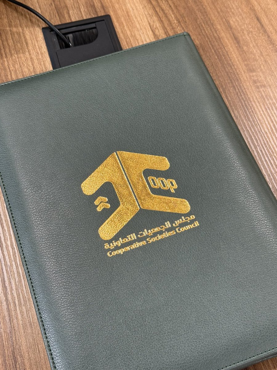_kyd1's tweet photo. مما يسعدني ويشرفني العمل على تطوير الهوية البصرية لمجلس الجمعيات التعاونية، والمساهمة في تعزيز حضوره المؤسسي وإبراز رسالته ودوره الريادي في دعم القطاع التعاوني، من خلال تقديم حلول وتصاميم احترافية تعكس مكانة المجلس وتطلعاته المستقبلية.@cscs_sa https://t.co/MaLBEajiyV