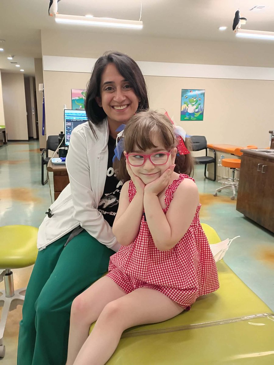 ADCibolo's tweet photo. 🇺🇸❤️ Holly is ready for the Fourth of July! ❤️🇺🇸

#July4th #Cute #AlligatorDental #CiboloTX #WeMakeKidsSmile https://t.co/gQebuW9hLJ