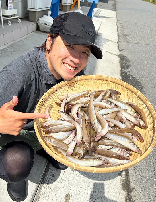 するめいか 半丸１３キロ 速報入れました】スルメイカのトップ85杯、シロギスは1本竿で99、90尾