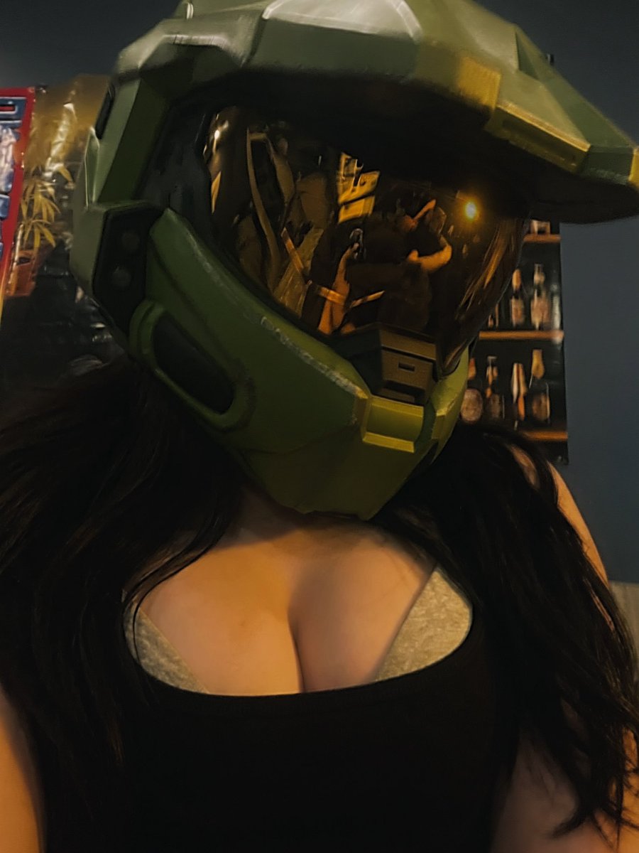 princ3ssk3llyk's tweet photo. mask on or mask off? jk, you’ll never deserve my pretty face 😉
#findom #findomfeet #send #payme #mommy https://t.co/21WWMT2asE